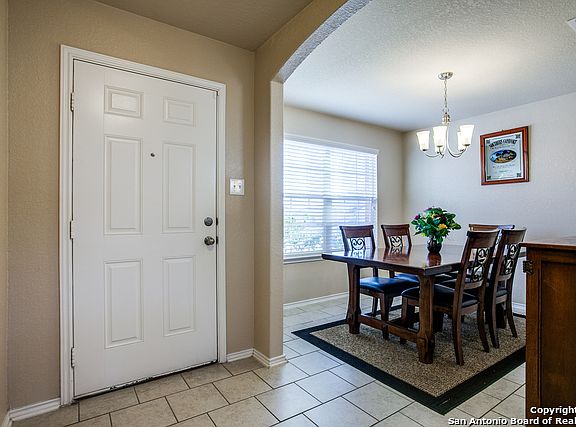3rd image of 10073 Strasbourg Way