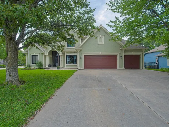 14255 NW 65th Pl, Parkville, MO 64152