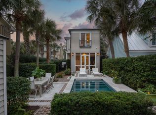 18 Logan St, Charleston, SC 29401