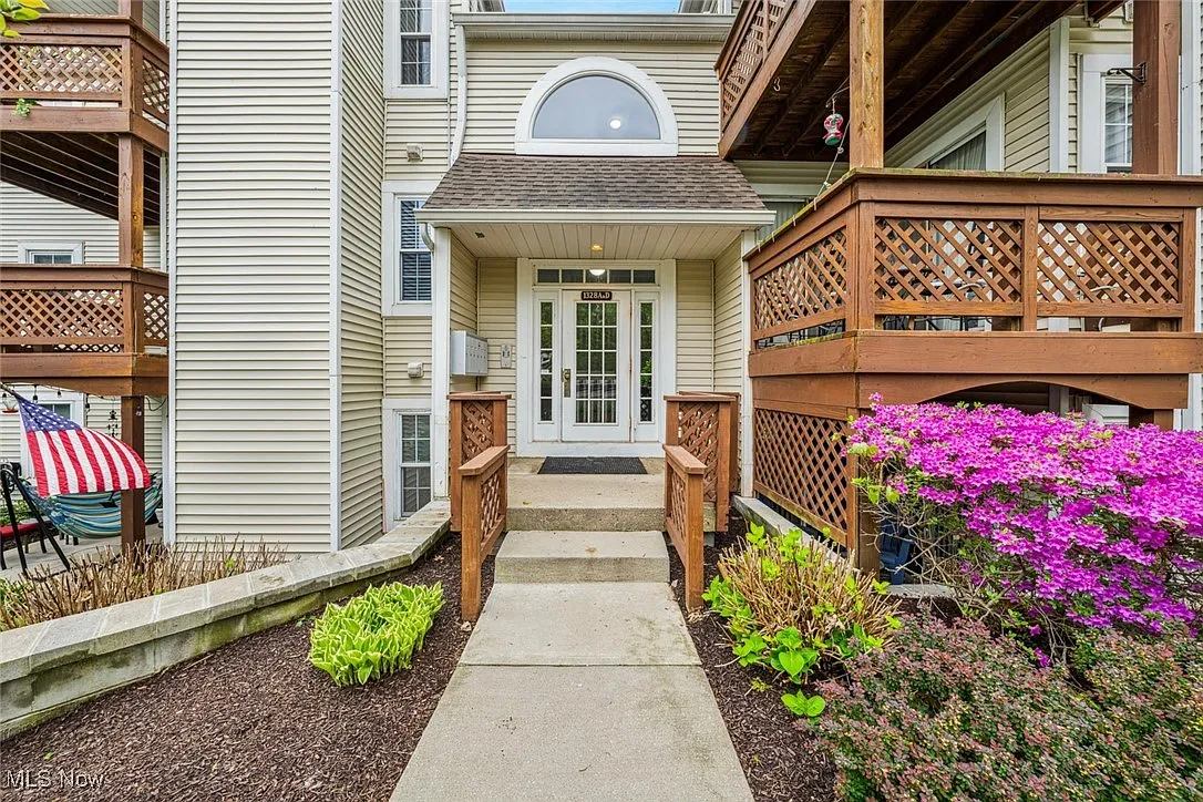 1328 Cedarwood Dr APT A3 photo 1