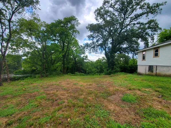 3818 Longview Dr, Chattanooga, TN 37409