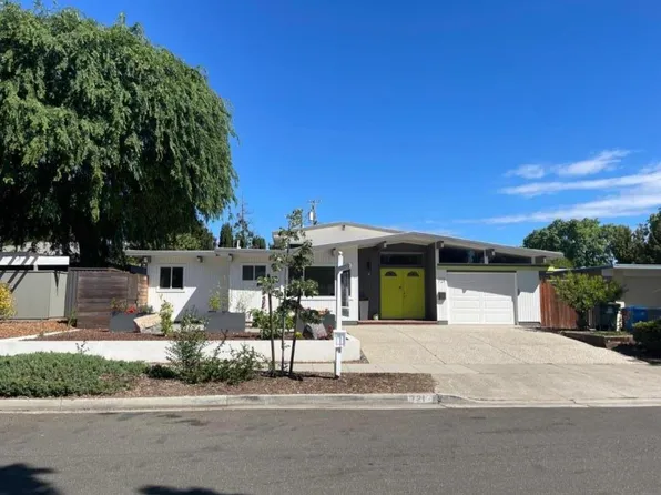 721 Stendhal Ln, Cupertino, CA 95014