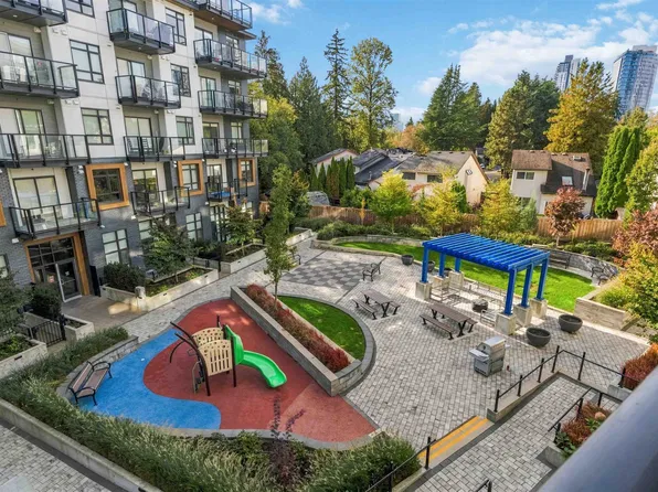 13968 Laurel Dr #321, Surrey, BC V3T 0S9