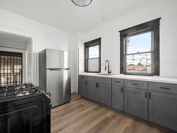 3rd image of 1329 2nd Ave #25