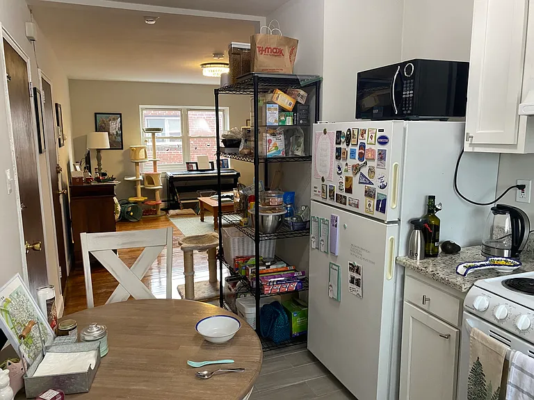 63 Selkirk Rd #8 — Photo 11