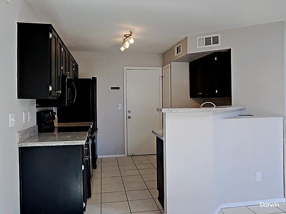 2nd image of 3041 E Michigan Ave