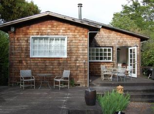 43 Cameron St, Inverness, CA 94937