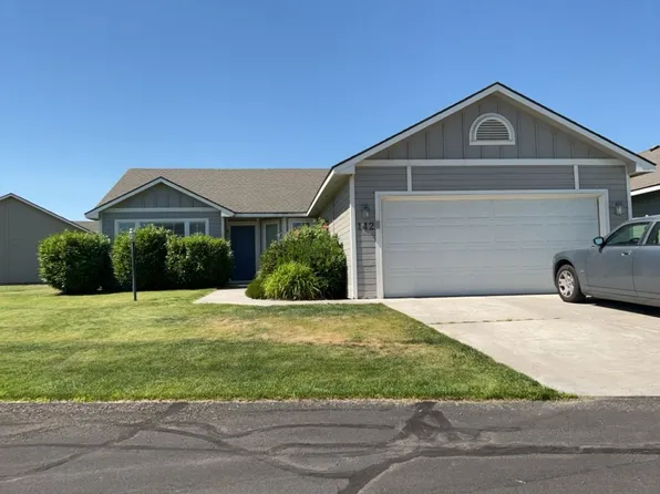 142 Berkshire Ln, Pasco, WA 99301