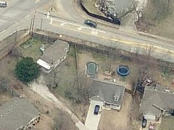 1st image of 1548 E Terry Dr