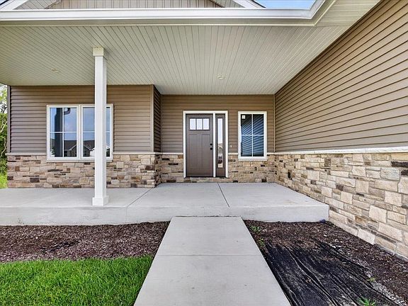 4th image of 4137 Waters Edge Dr
