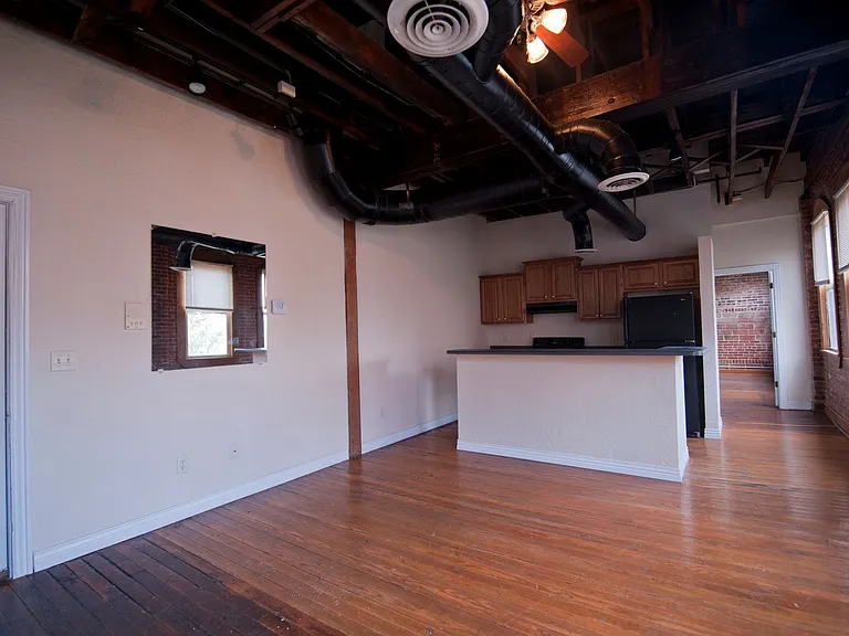 Palace Hotel Lofts — Photo 7