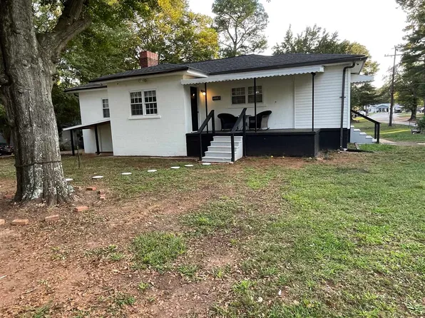10683 Greenville Hwy, Wellford, SC 29385