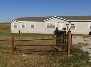 211 Lone Tree Ln, Decatur, TX 76234