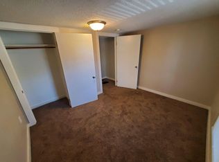 2726 Lyon St, Des Moines, IA 50317