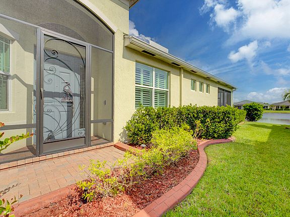 3rd image of 11067 SW Winding Lakes Circle