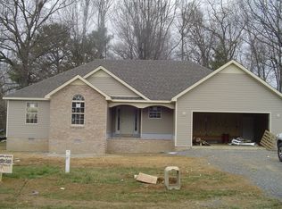 120 Woodridge Dr, Tullahoma, TN 37388