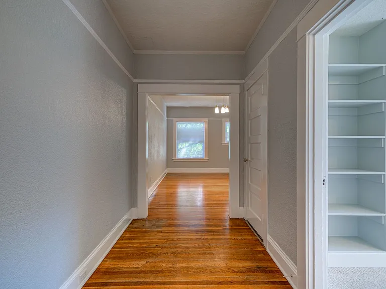 2110 NW Flanders St — Photo 5