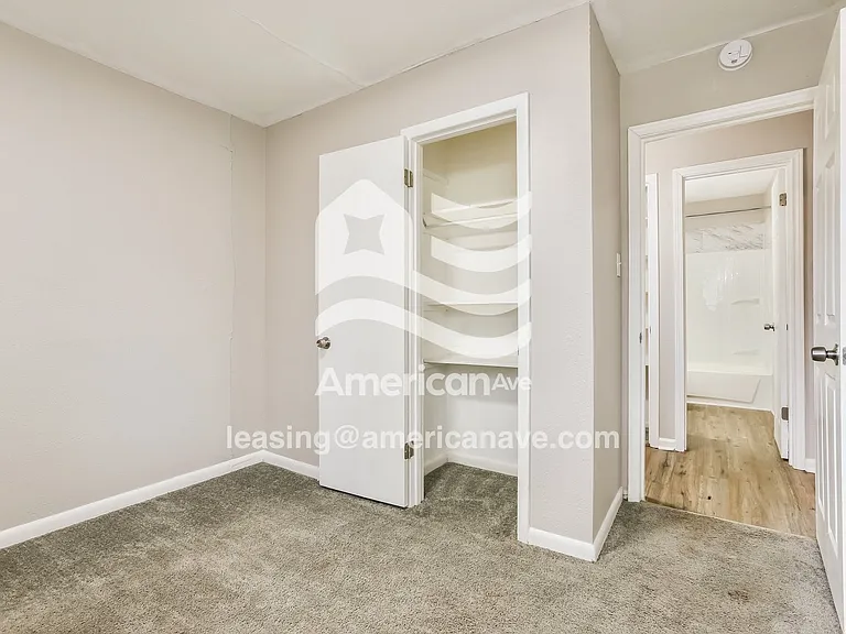 339555_013_bedroom_13649535.jpg