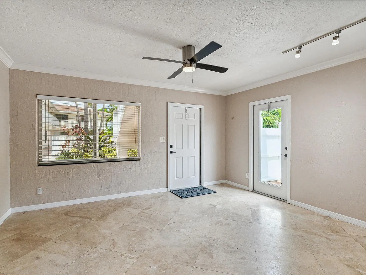 1 bed, 1.0 bath, 511 sqft, $1,850 — Photo 3