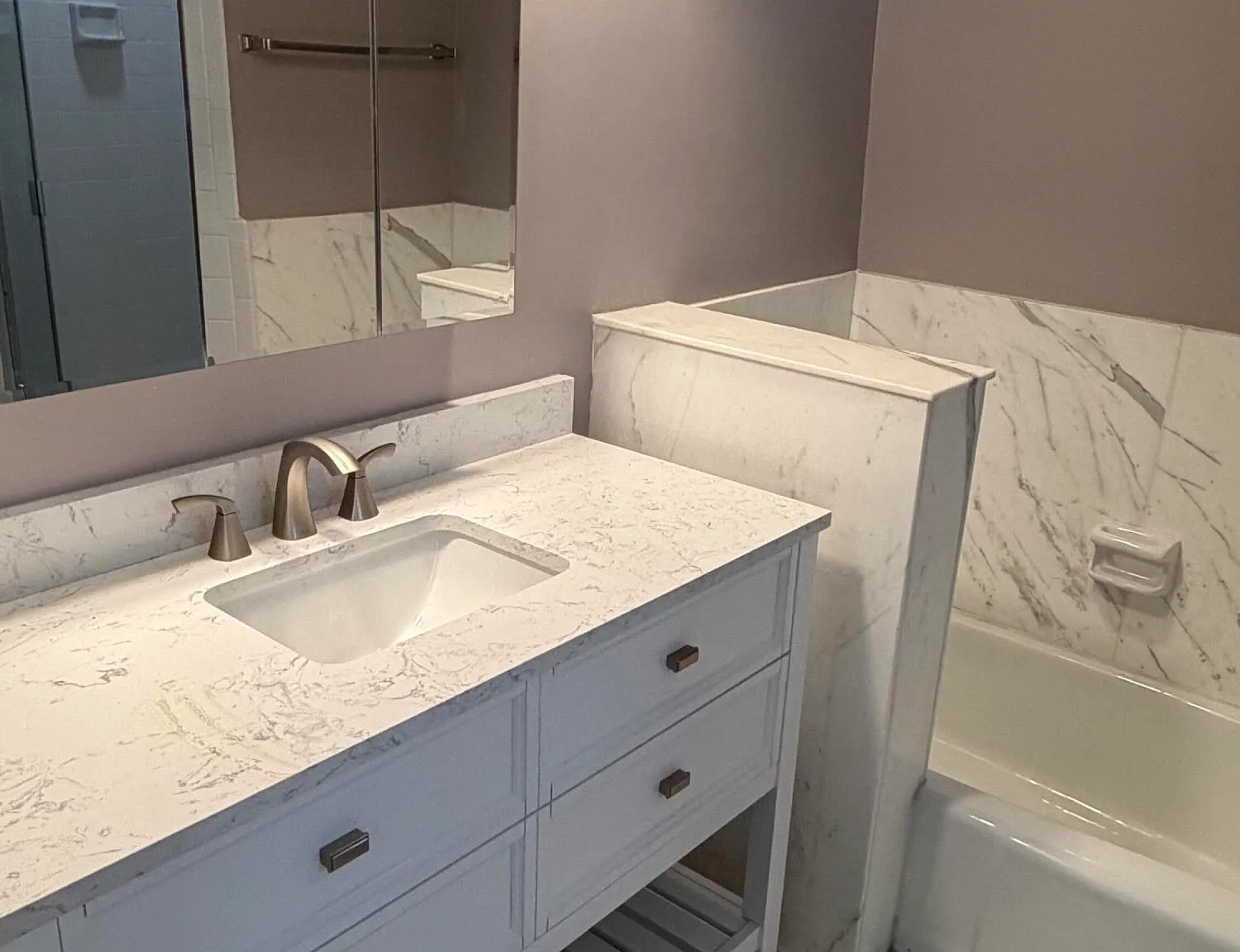 1 bed, 1.0 bath, 900 sqft, $2,000 — Photo 1