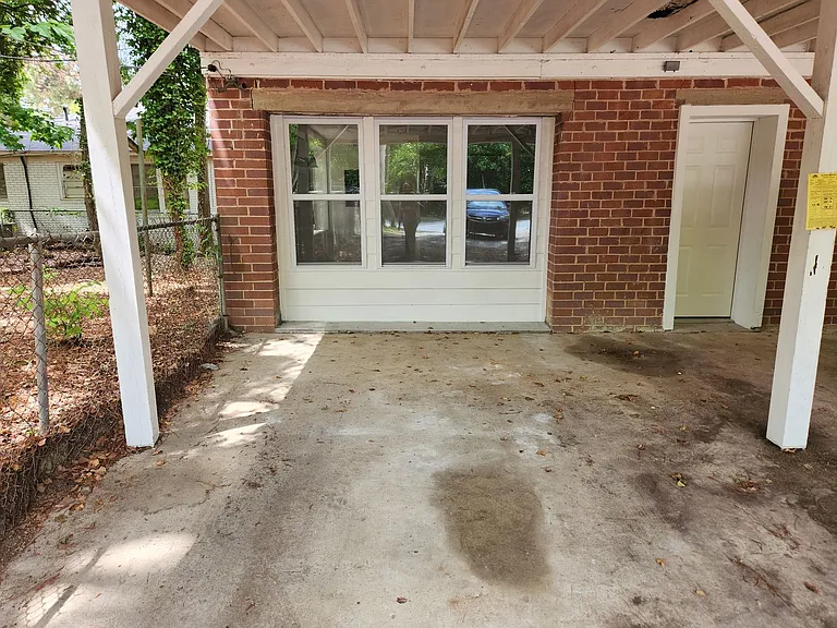 2269 Camille Dr — Photo 2