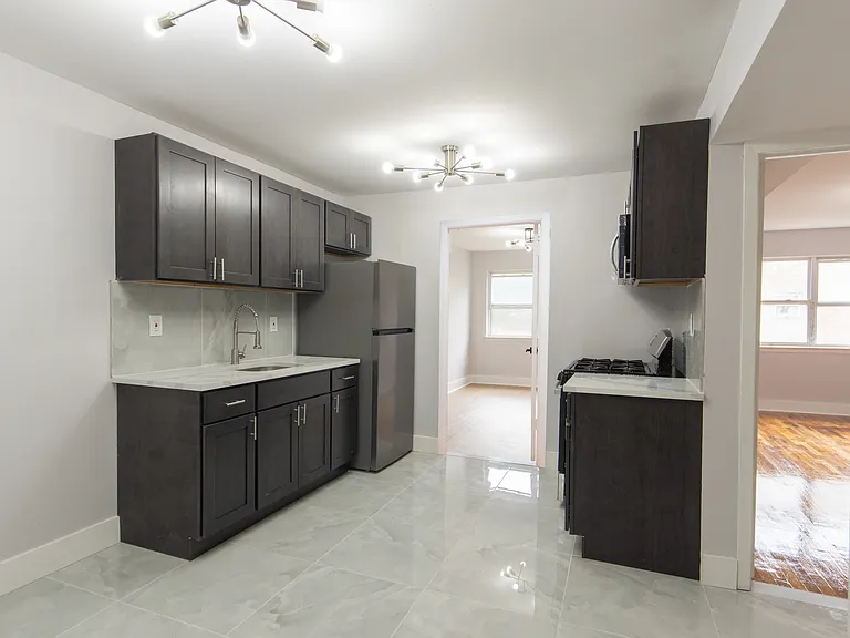 River Edge Apartments — Photo 40