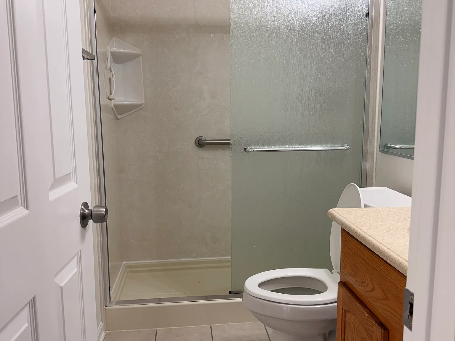 3 bed, 1187 sqft, $2,500 — Photo 4