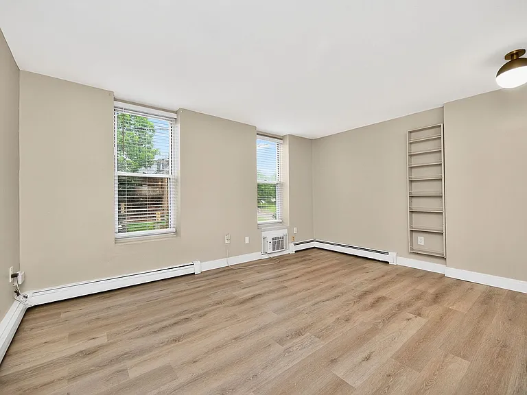 2148 Saint James Ave #2154 — Photo 5
