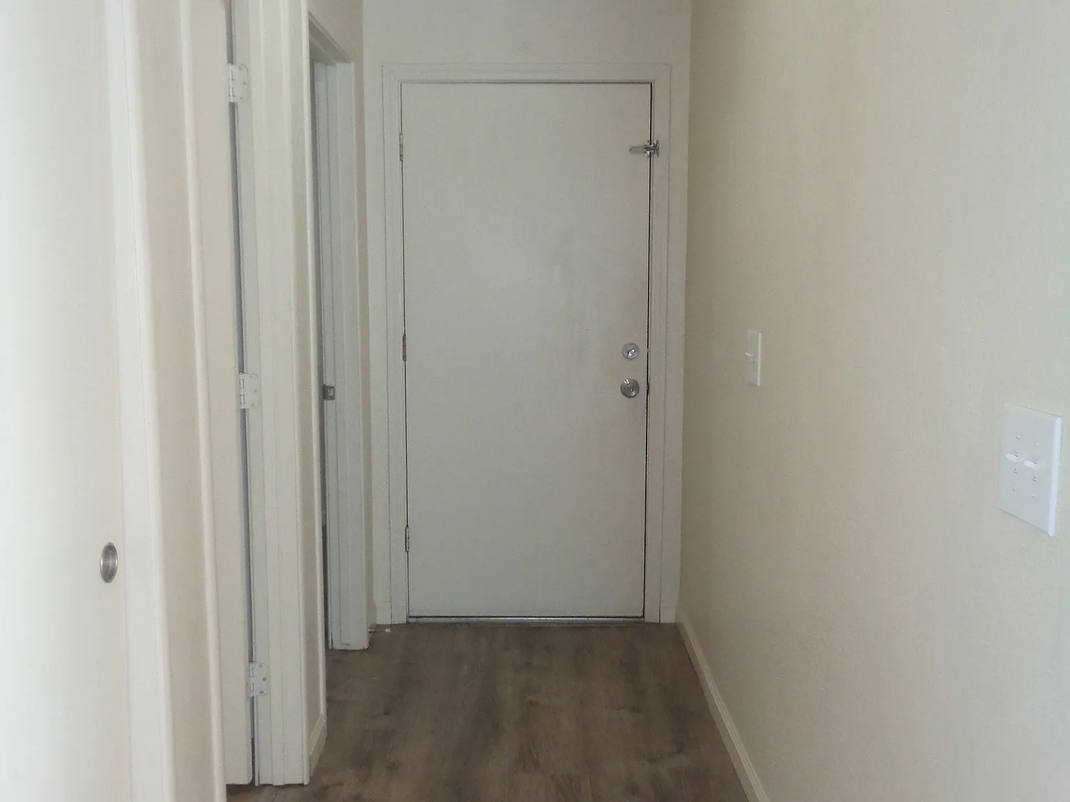 1170/1172 Forestwood Drive - 1170 — Photo 3