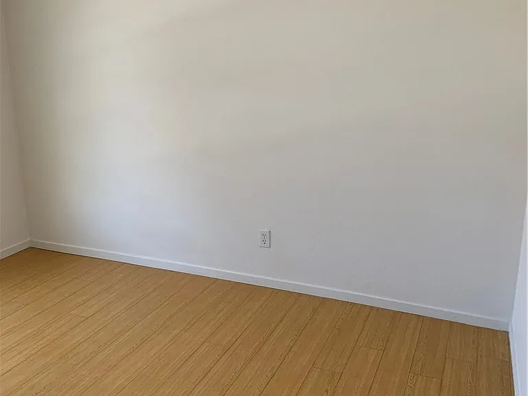 7617 Allerton Ave — Photo 30