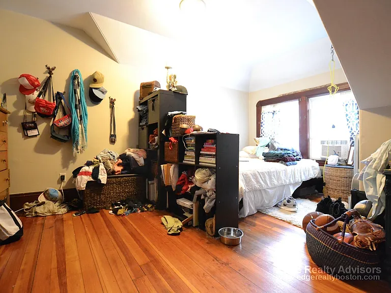 44 Mapleton St #1 — Photo 14