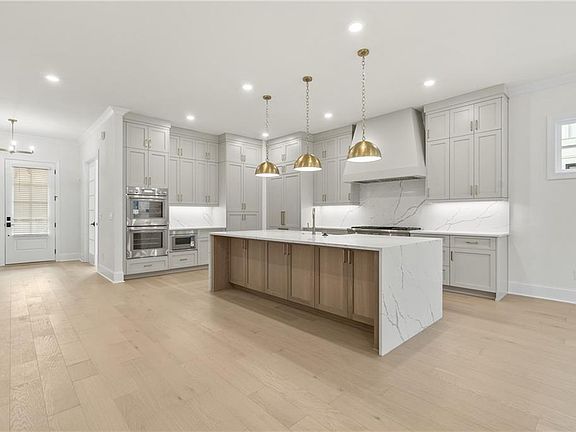 6th image of this home