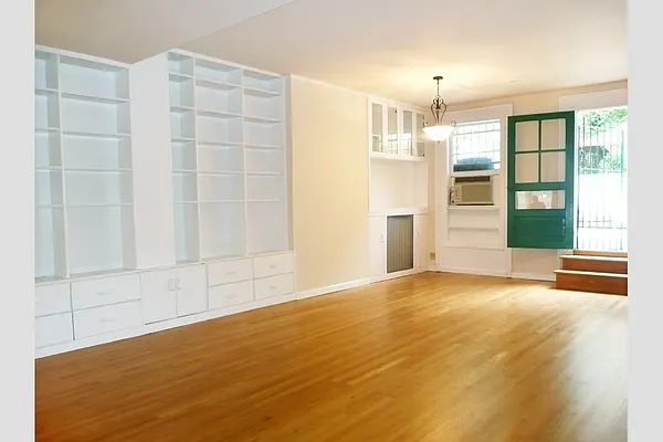 Rented by Stribling | media 23