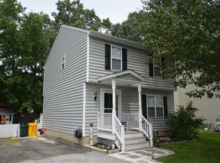 1306 Maple St, Shady Side, MD 20764