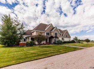 8528 Cottonwood Rd, Bozeman, MT 59718