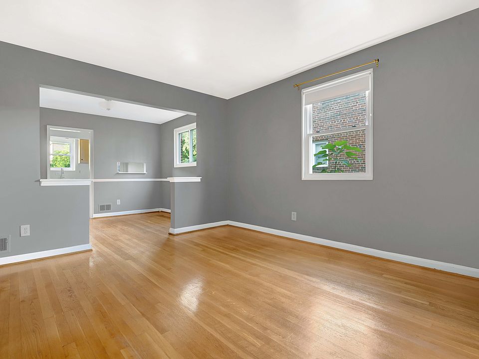 1719 Monroe St NE-1_08162023