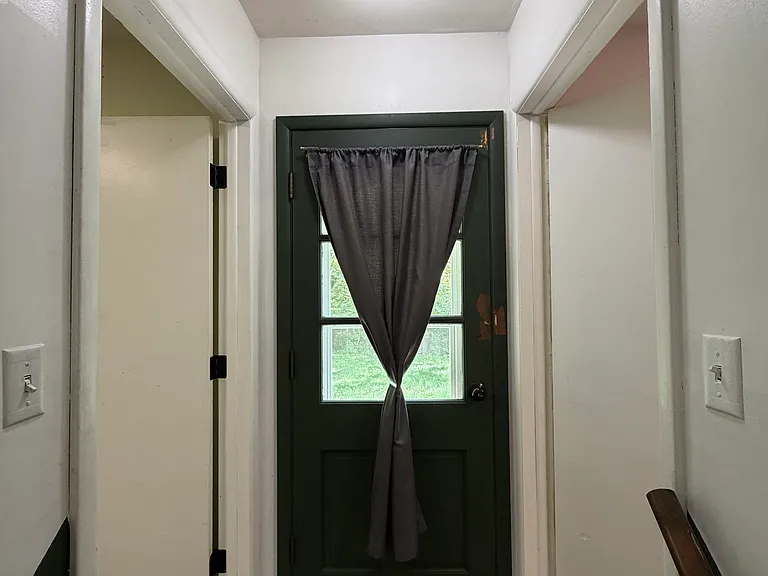 7909 Grandview St — Photo 30