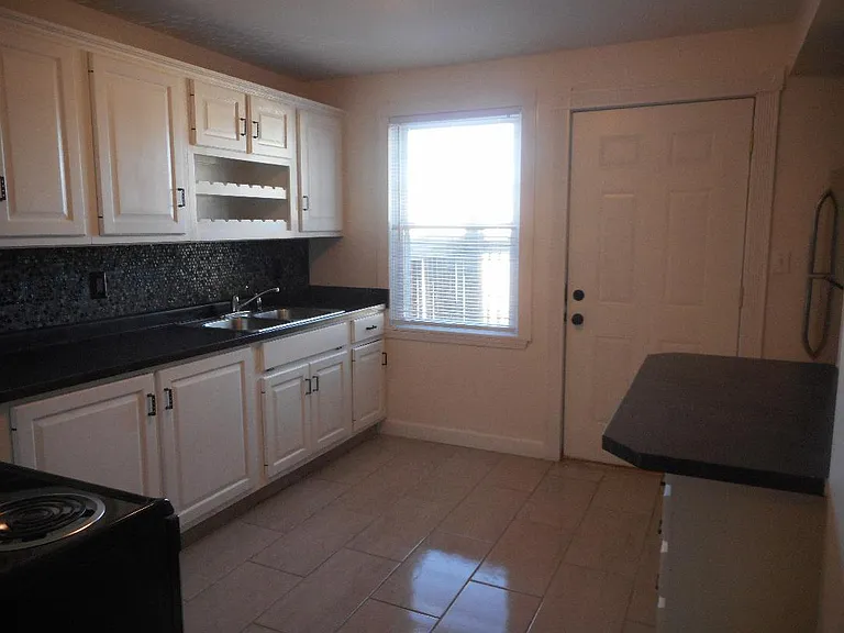 2175 N Capitol Ave #3 — Photo 6