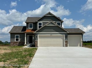 2875 Boulder Creek Dr, Saint Johns, MI 48879