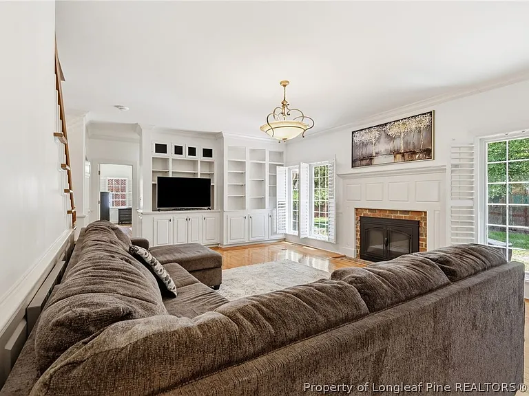 3525 Prestwick Dr — Photo 15