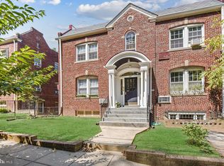 2520 41st St NW APT 3, Washington, DC 20007