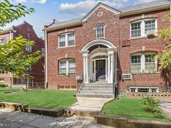 2520 41st St NW APT 3, Washington, DC 20007