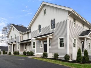 63 Oak St #B, Wellesley, MA 02482