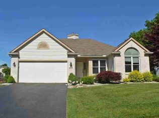 6955 Pheasant View Dr, Temperance, MI 48182