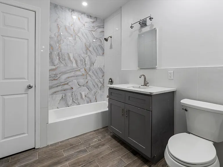 324 Eldert St #1B — Photo 8