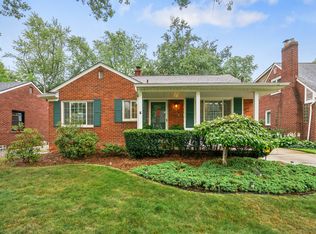 2546 Windemere Rd, Birmingham, MI 48009