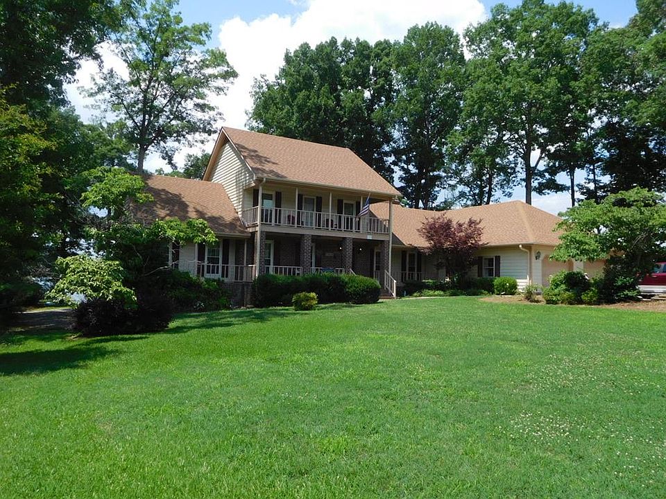 1st image of 119 Gail Dr