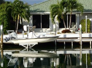 320 9th St, Key Colony Beach, FL 33051