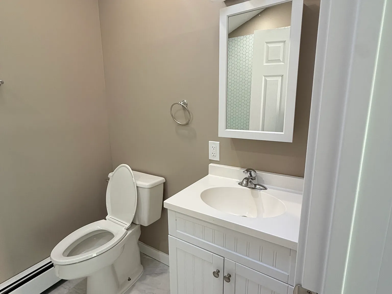 1 bed, 400 sqft, $2,500 — Photo 3