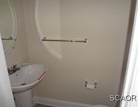 5th image of 17292 King Philip Way